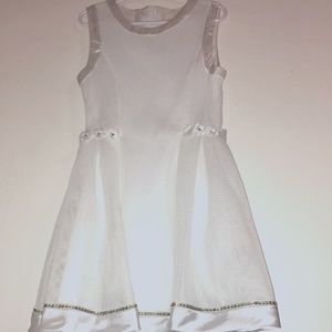 All white Girls Dress